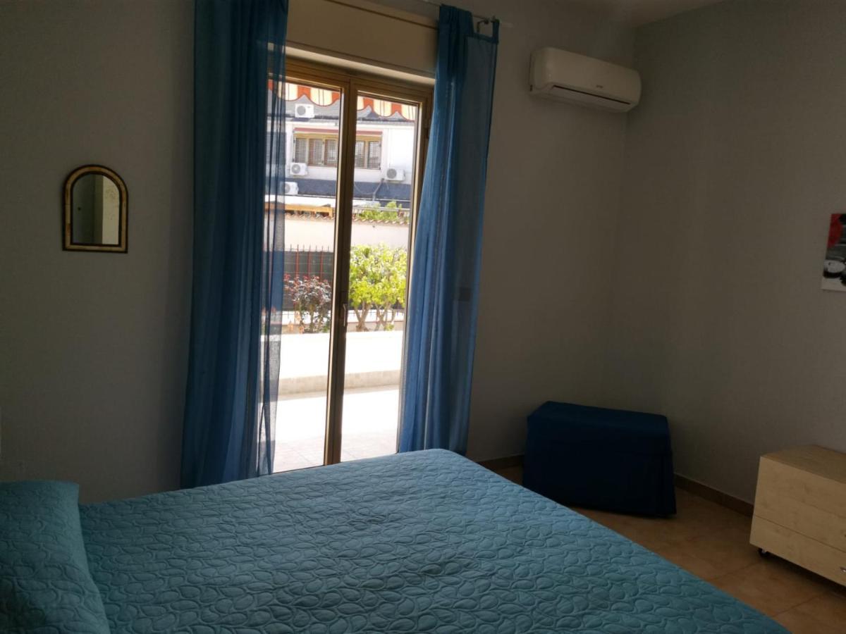 Antigone Holiday House Villa Mondello Esterno foto