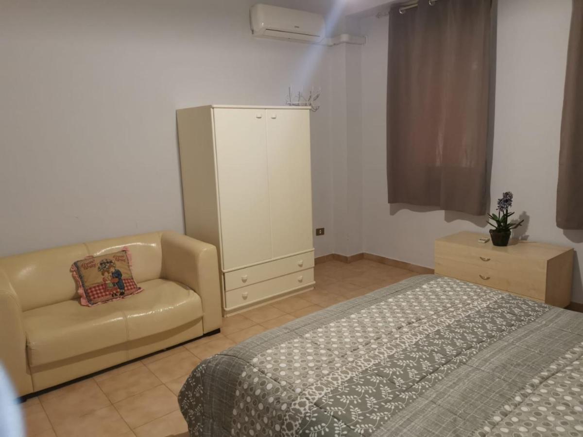 Antigone Holiday House Villa Mondello Esterno foto